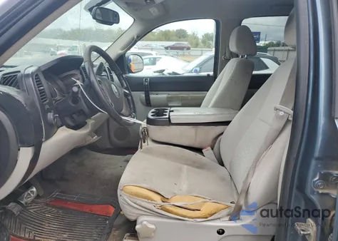 2008 Chevrolet Silverado C1500 z USA, uszkodzony, nr VIN 3GCEC13C28G177603